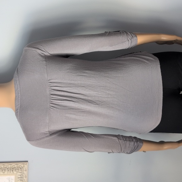 Grey Floral Lace Henley Top 3/4 Roll-Tab Sleeve SZ PXS - Picture 10 of 15